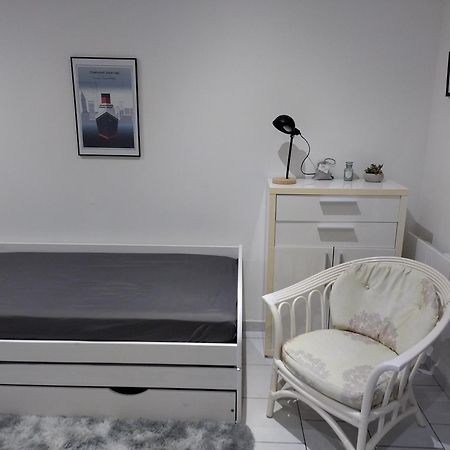 Studio Charmant Canape Lit Netflix Prime Video Wifi Dazn Le Havre Extérieur photo